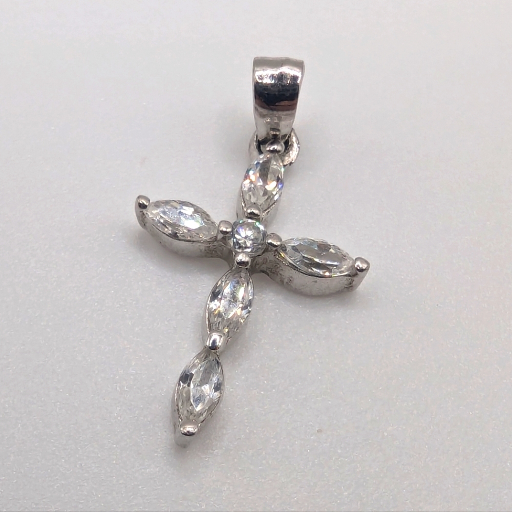Available - Silver and zirconia cross pendant - Picture 1 of 5